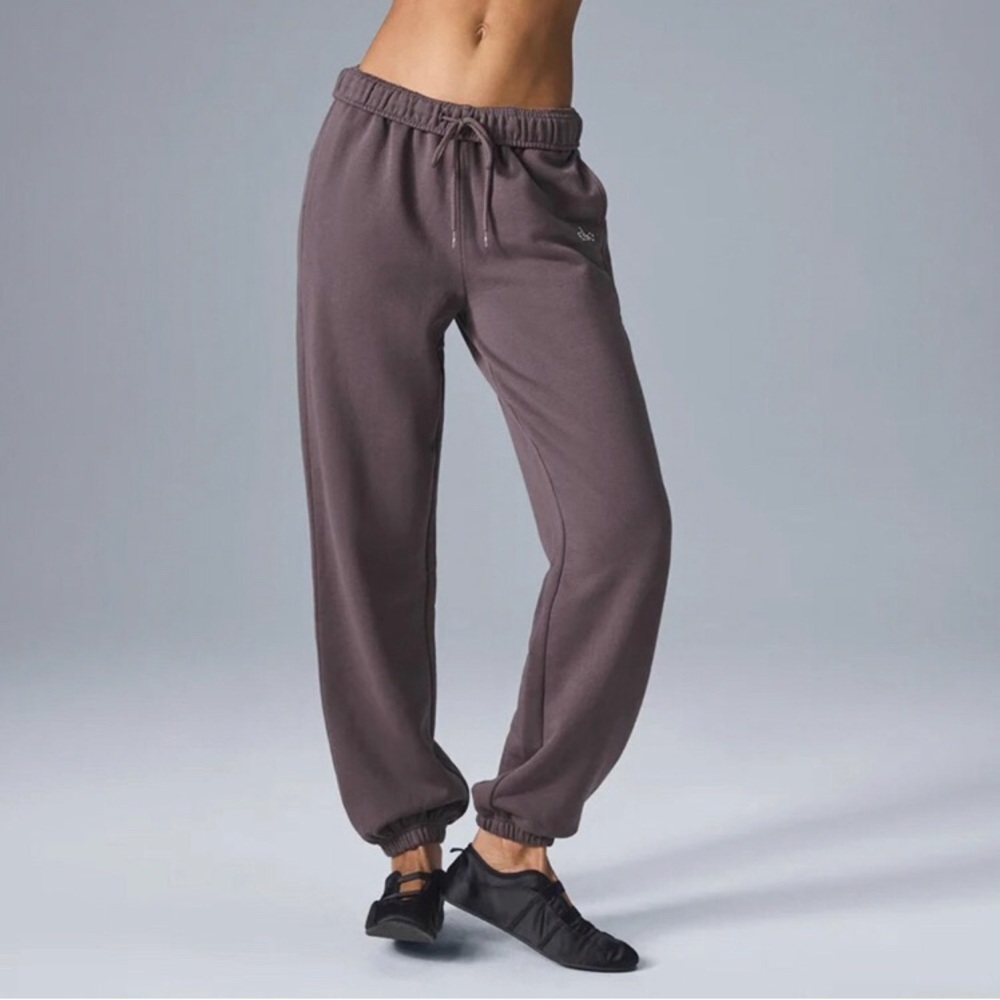 Alo Yoga Accolade Sweatpant Raisinette S